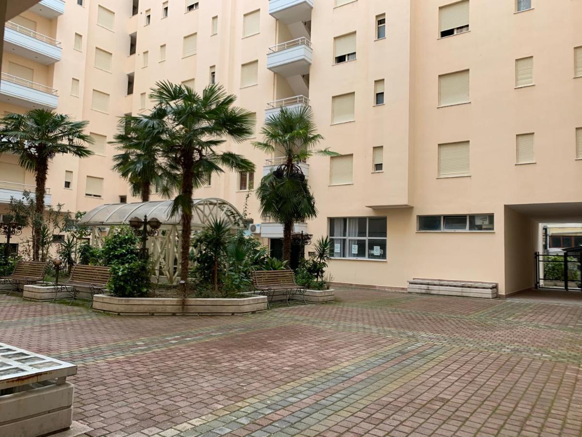 Tony Apartment Vlorë Exterior foto